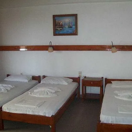 Kato Apartmán *